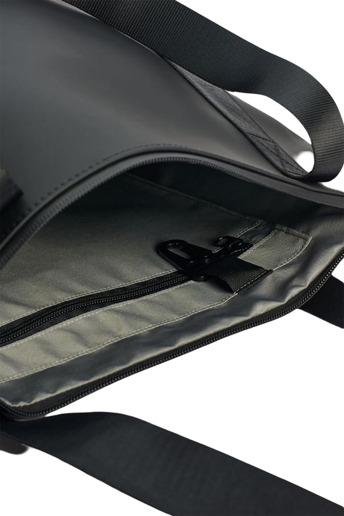 Product gallery image number 2 for product Wings Waterproof Tote Bag 11L