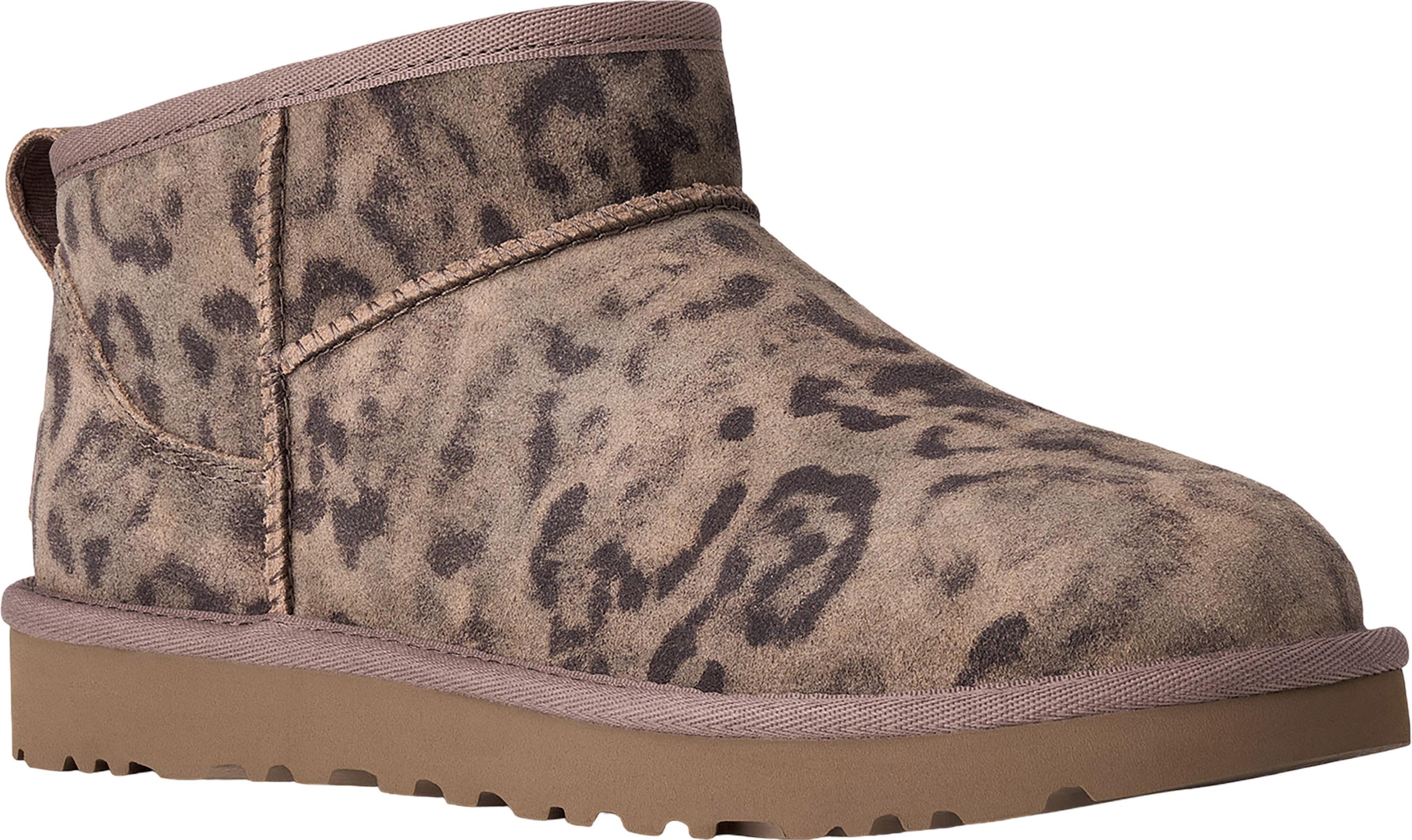 Numéro de l'image de la galerie de produits 5 pour le produit Bottes Classic Ultra Mini Spotted - Femme