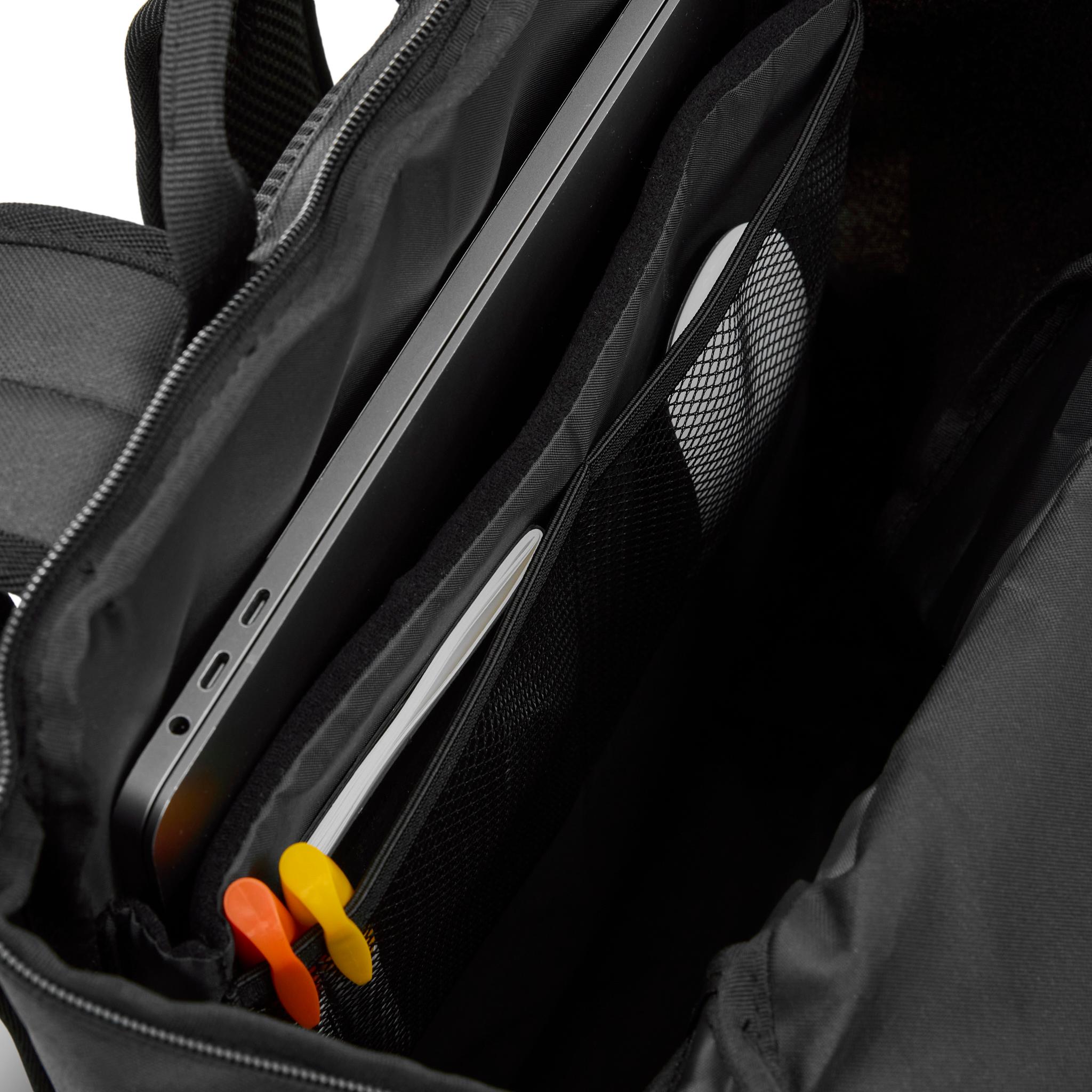 Product gallery image number 8 for product Hyde Back Pack - 27L