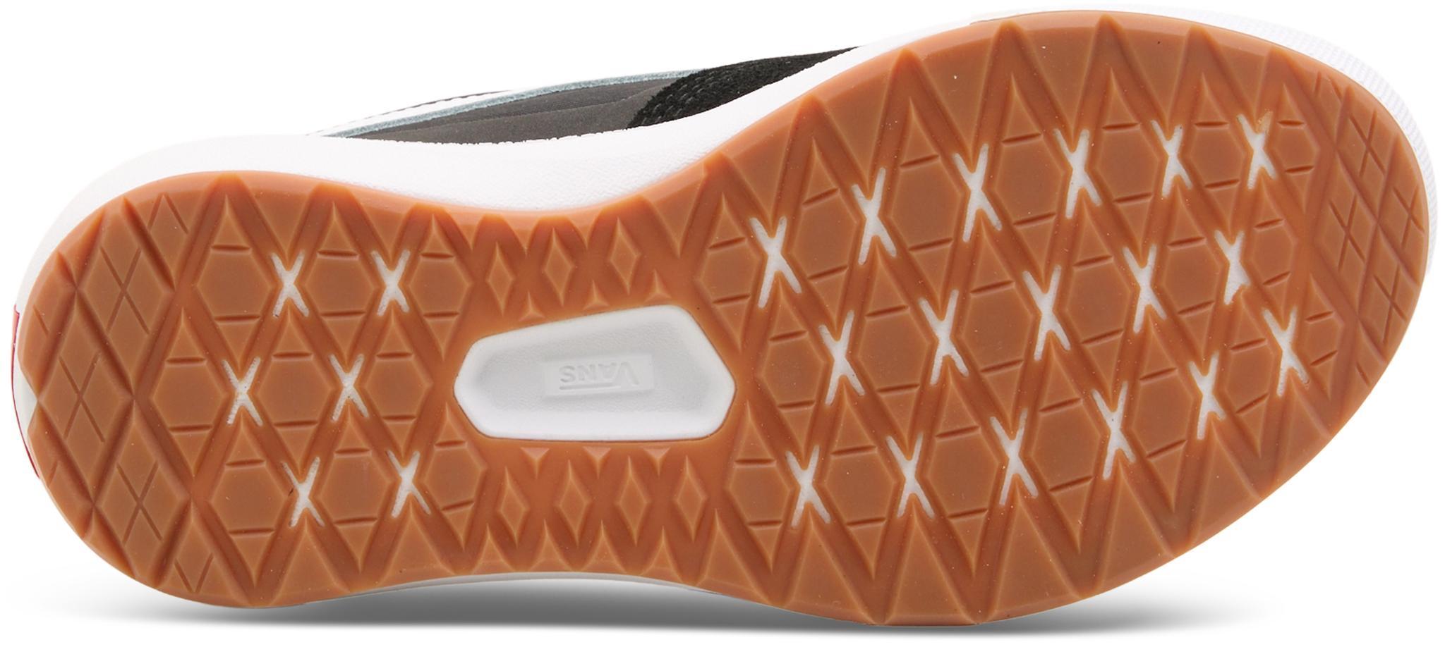 Product gallery image number 2 for product UltraRange 2.0 Shoes - Big Kids