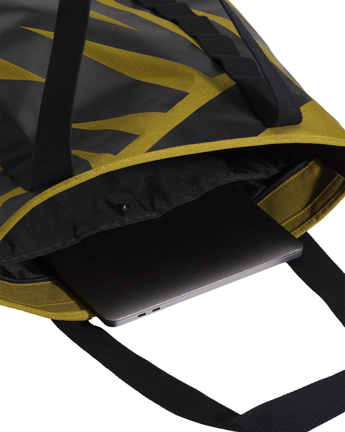Product gallery image number 3 for product Pergs Zip Tote Bag 27L - Men's