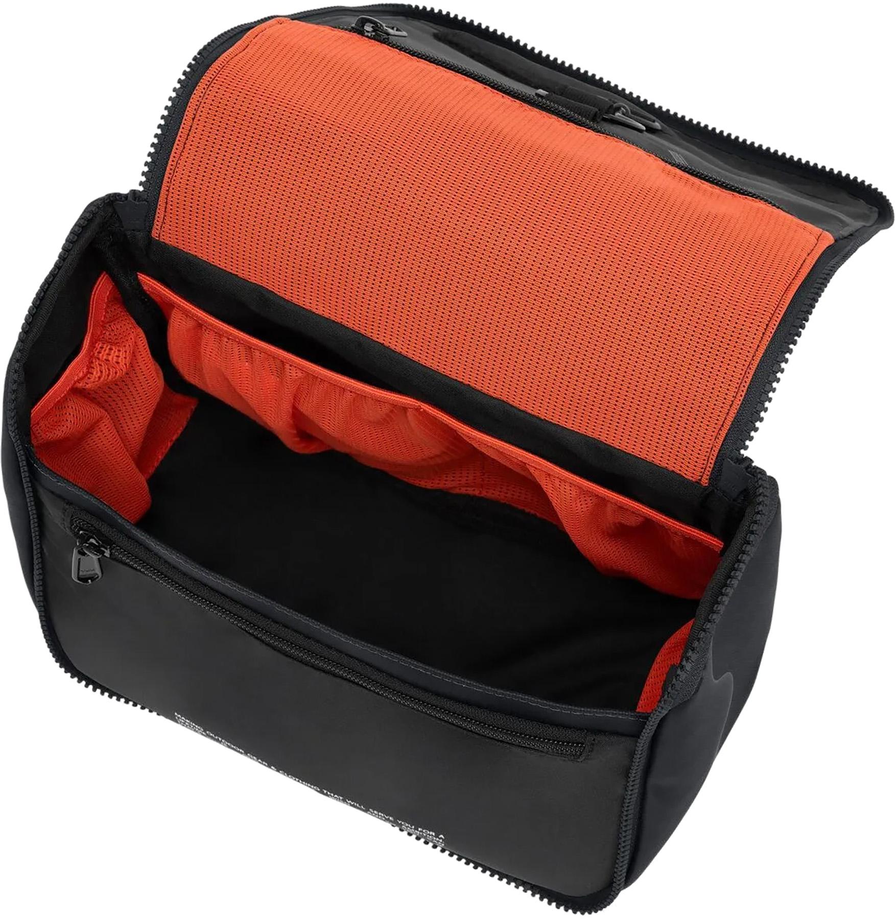 Product gallery image number 4 for product Banaba Toiletry Bag 5L