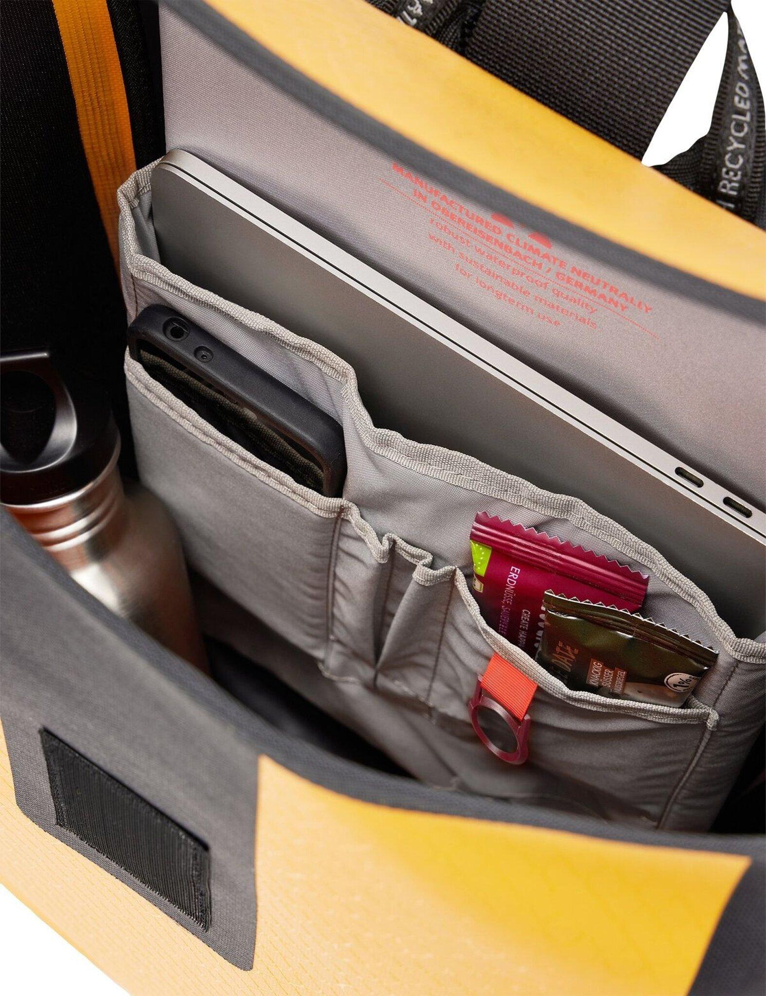 Product gallery image number 4 for product Clubride Aqua Daypack 17L