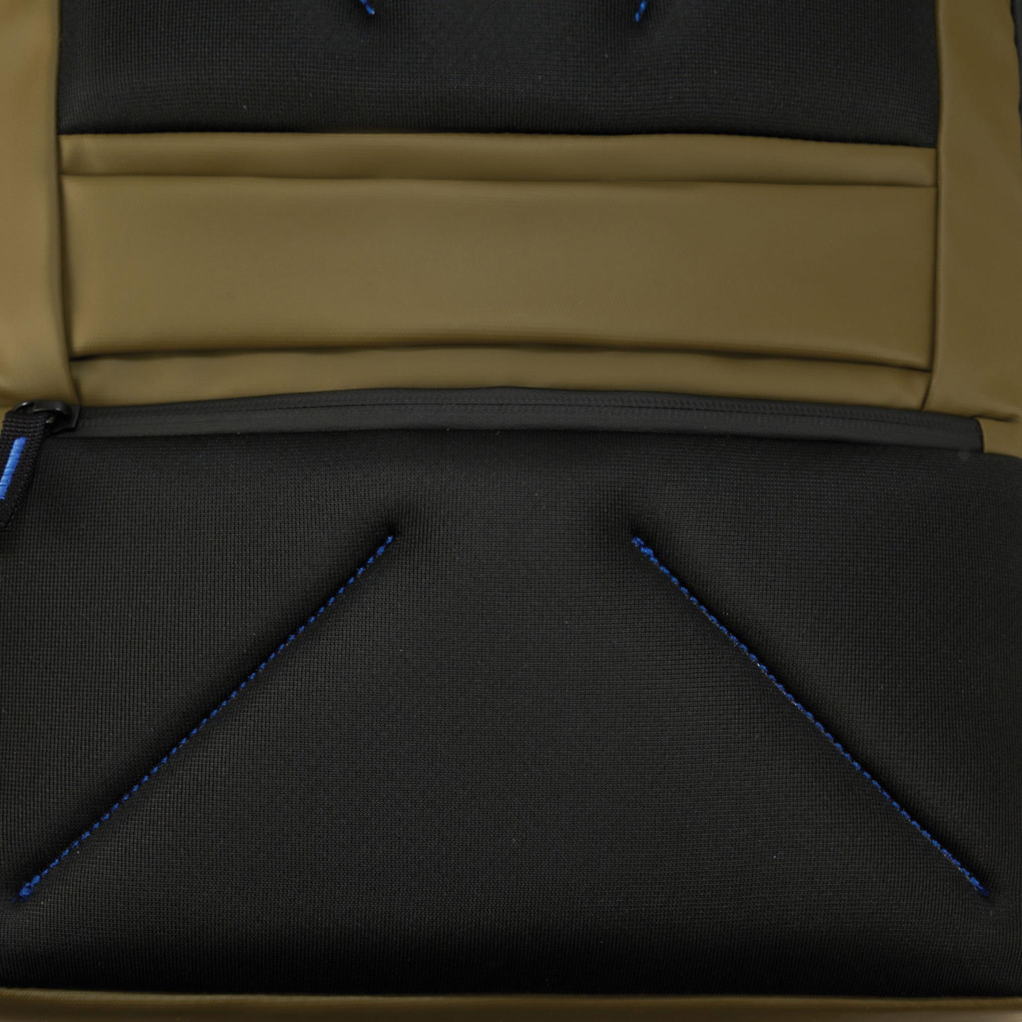 Product gallery image number 9 for product Helix Backpack - 20L