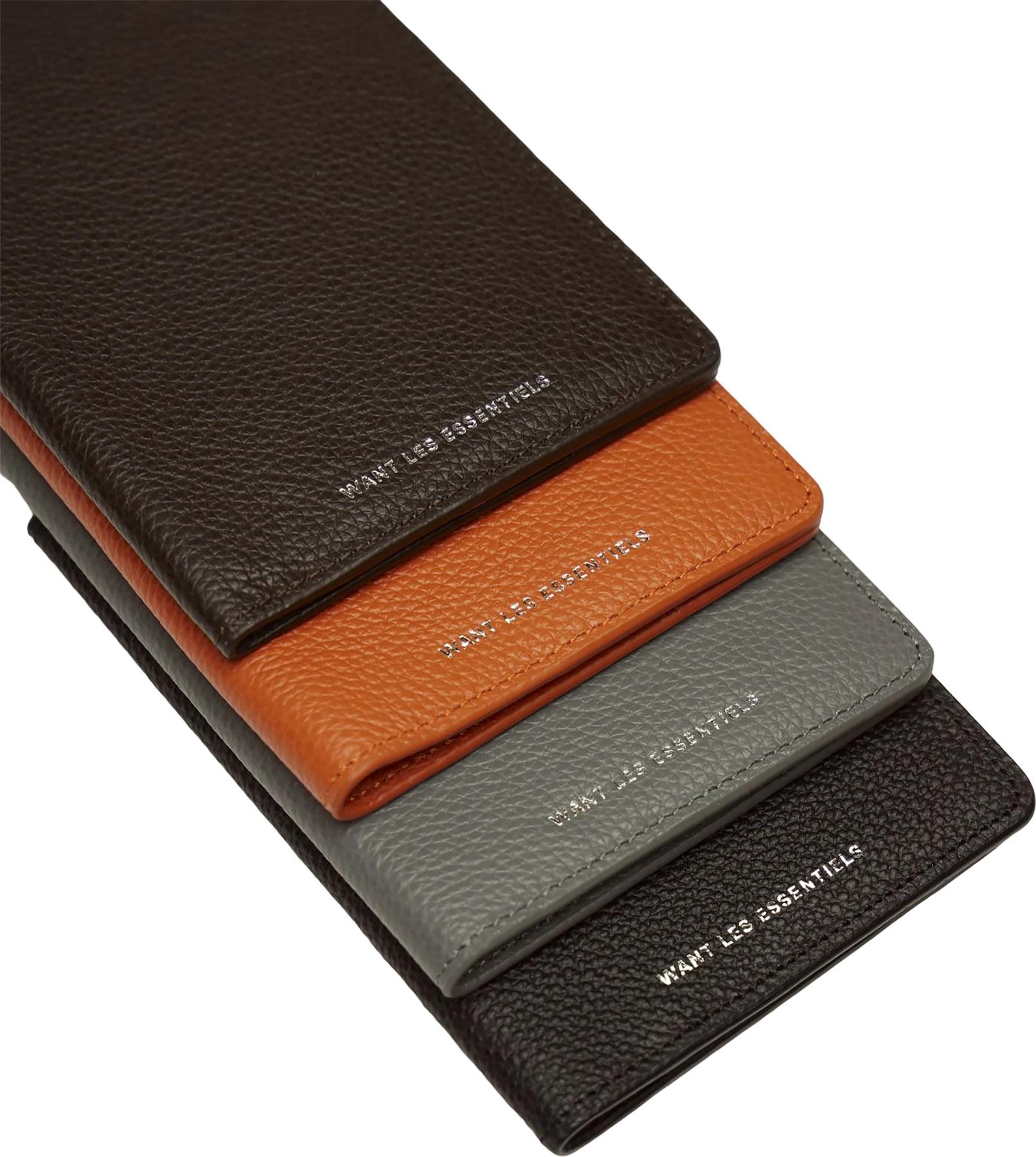 Numéro de l'image de la galerie de produits 2 pour le produit Étui pour passeport en cuir grainé Pearson - Homme