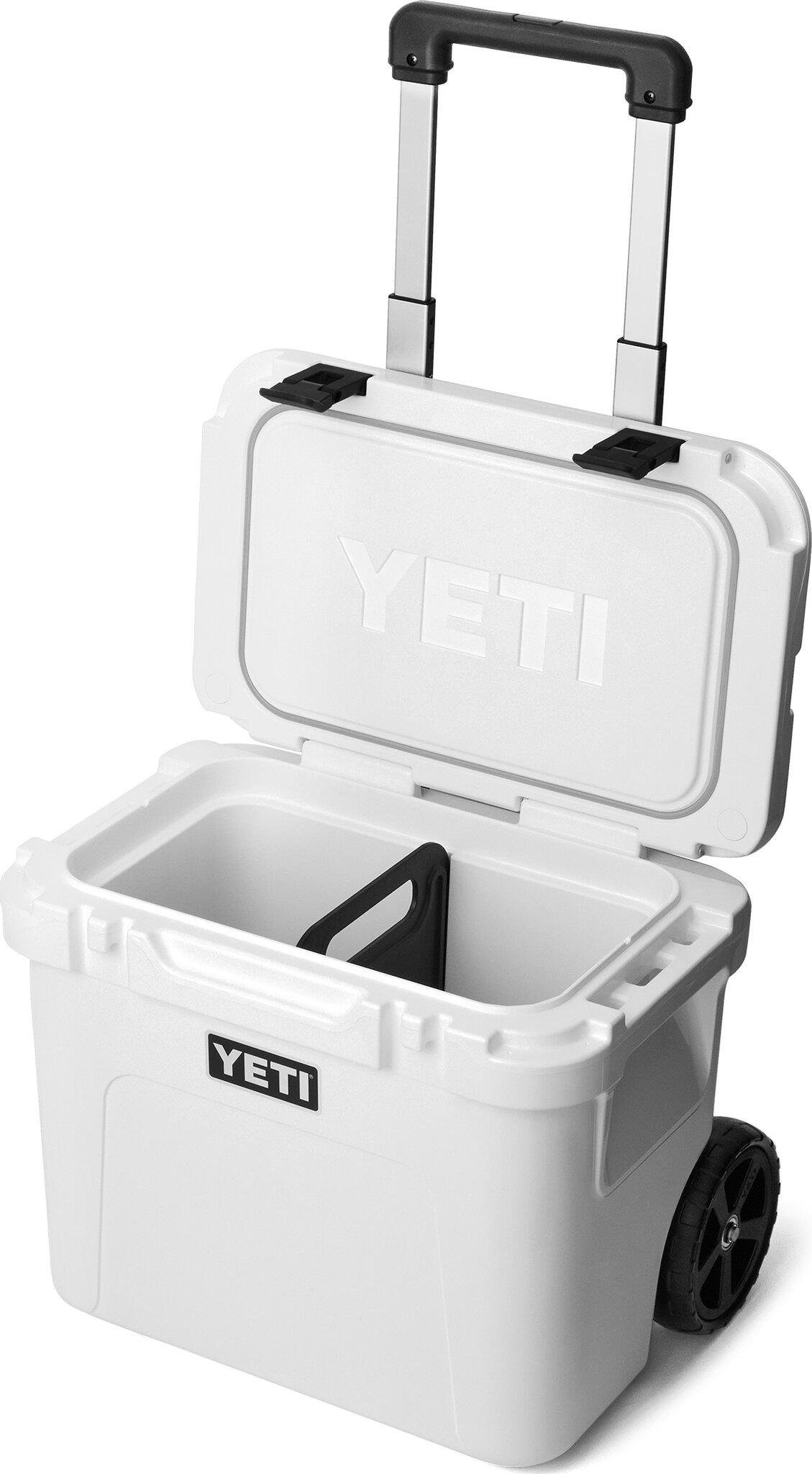 Product gallery image number 10 for product Roadie 32 Wheeled Cooler