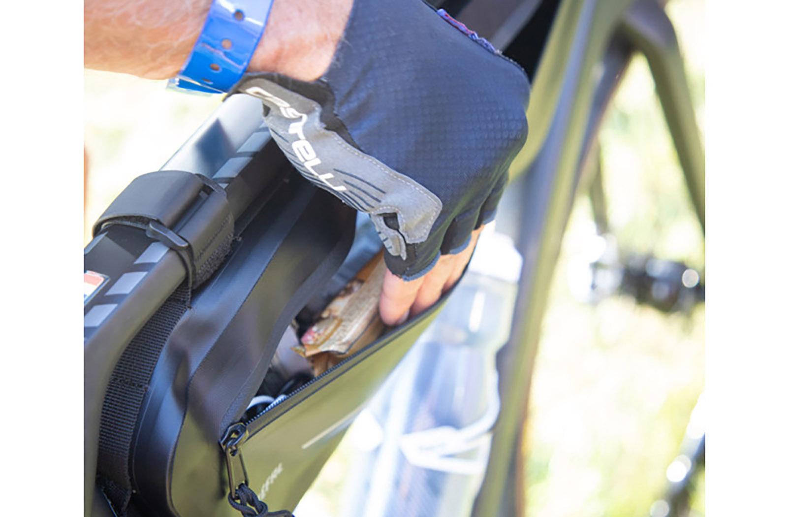 Numéro de l'image de la galerie de produits 4 pour le produit Sac de cadre Z Adventure C4 4.2L