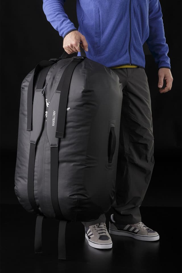 Arc'teryx Carrier Duffel 100 | Altitude Sports