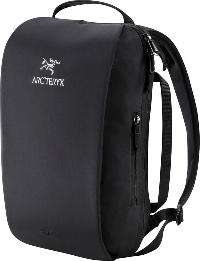 ARC'TERYX BRADE6 バックパック Black アークテリクス】ブレード6のサイズ感をレビュー!通勤に最適なリュック