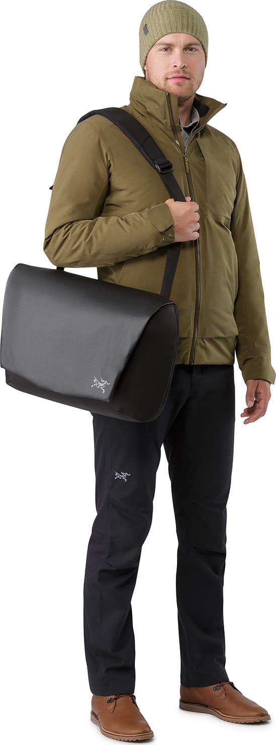 Arc'teryx Fyx 13 Messenger Bag - Unisex | Altitude Sports