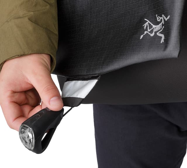 Arc'teryx Fyx 13 Messenger Bag - Unisex | Altitude Sports