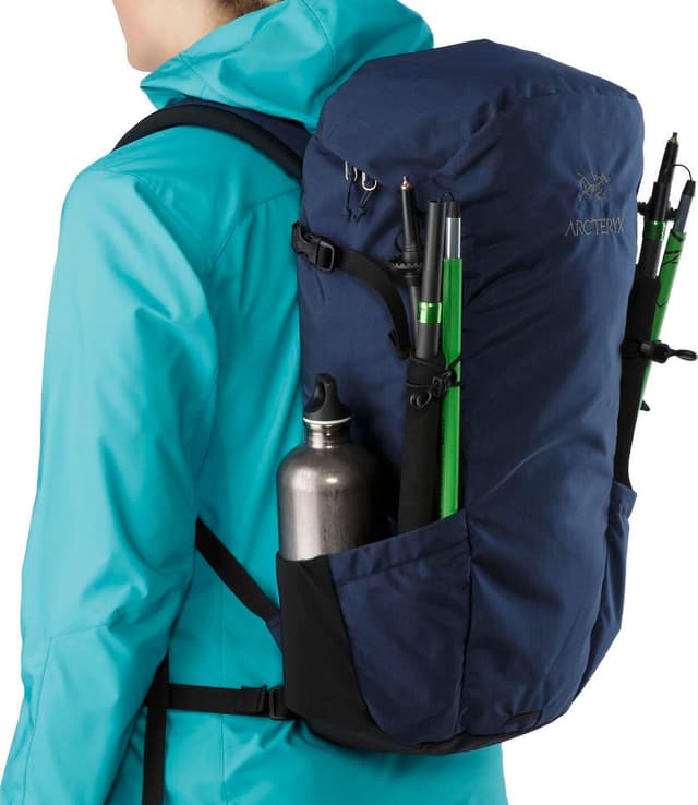Arc'teryx Brize 25 Backpack | Altitude Sports