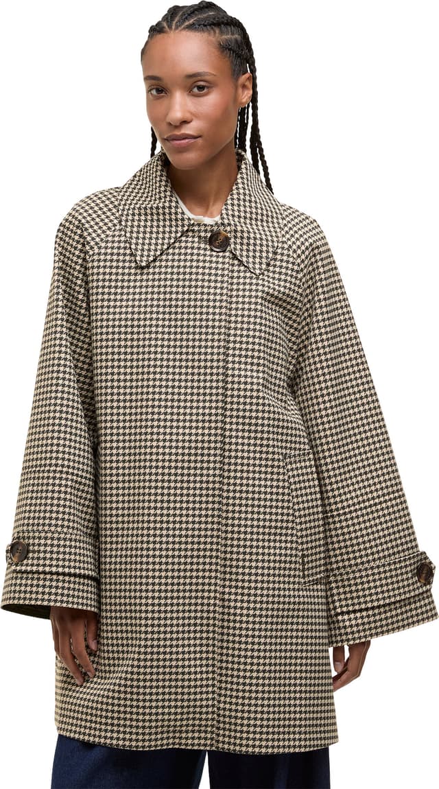 Barbour Kennedy Check Showerproof Jacket - Women's | Altitude Sports Barbour Kennedy Check Showerproof Jacket - Women's | Altitude Sports
