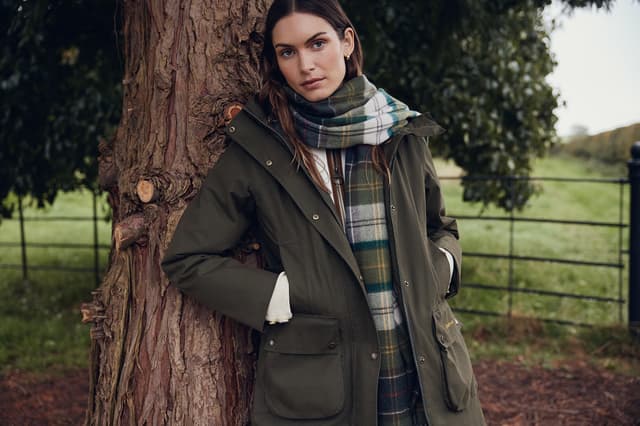 Barbour Bamburgh Waterproof Jacket - Women's | Altitude Sports