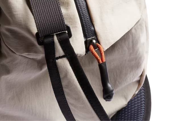 Bellroy Lite Duffel Bag 30L | Altitude Sports