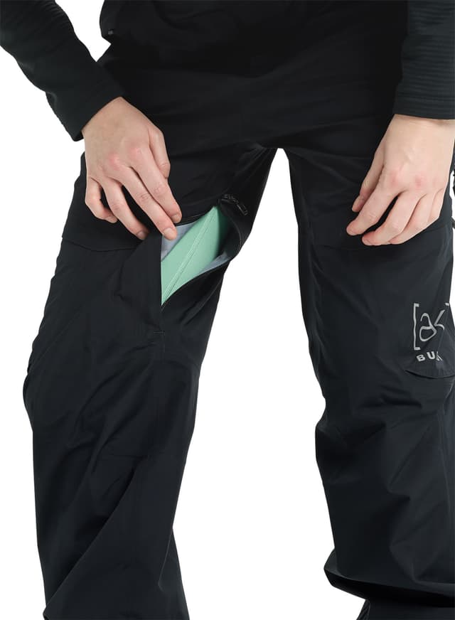 Burton GORE-TEX Kimmy 3L Bib Pant - Women's | Altitude Sports