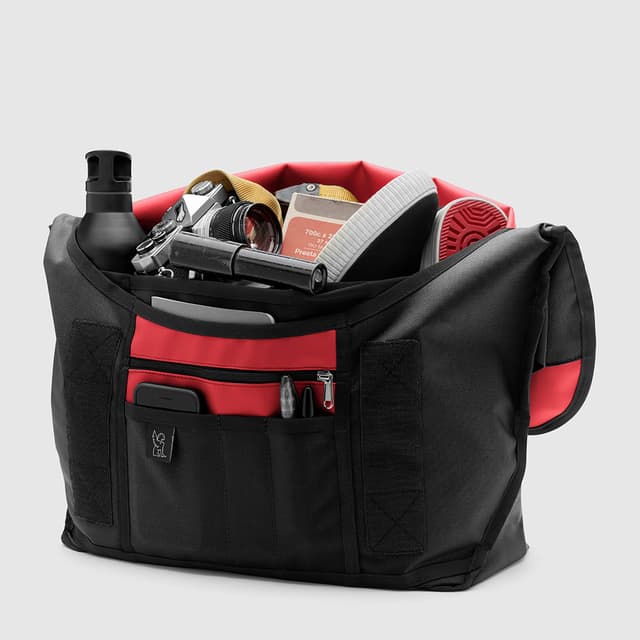 Chrome Citizen Messenger Bag 24L | The Last Hunt