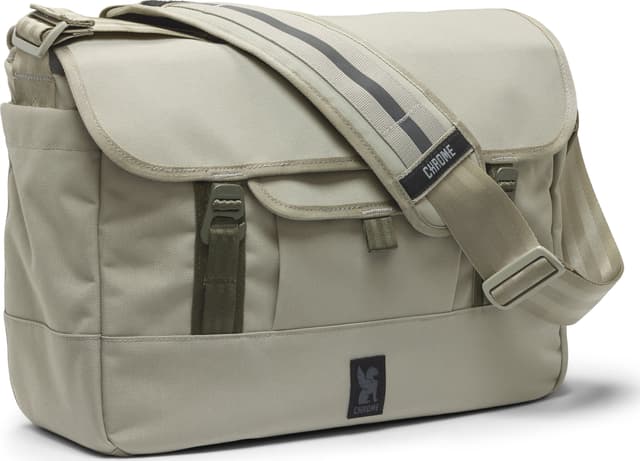Chrome Midtown Messenger Bag 20L | The Last Hunt