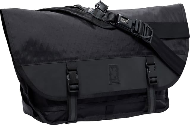 Chrome Citizen Messenger Bag 24L | Altitude Sports