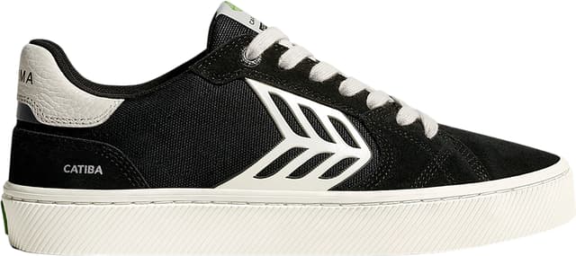cma-482809m_black-ivory.jpg?w=