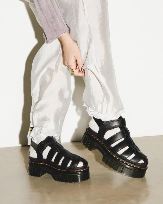 Dr Martens★RICKI FISHERMAN SANDAL★厚底★BLACK NAPPA LUX drm-31549001_black-nappa-lux.jpg