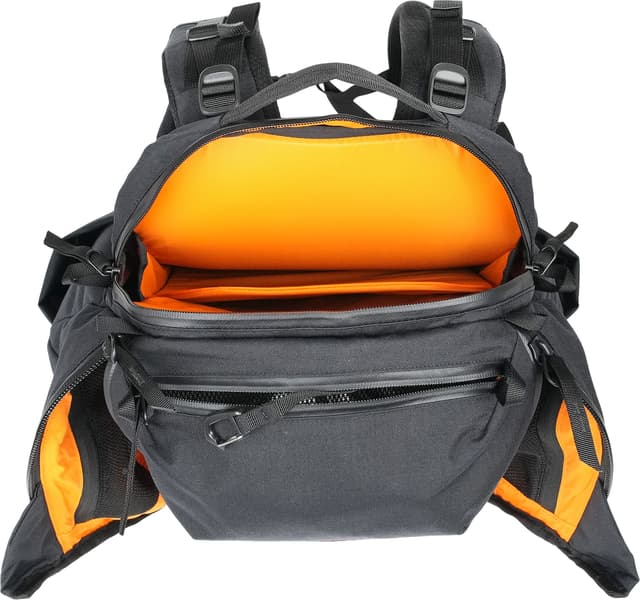 カザック Mystery Ranch Catalyst Backpack 26L | Altitude Sports