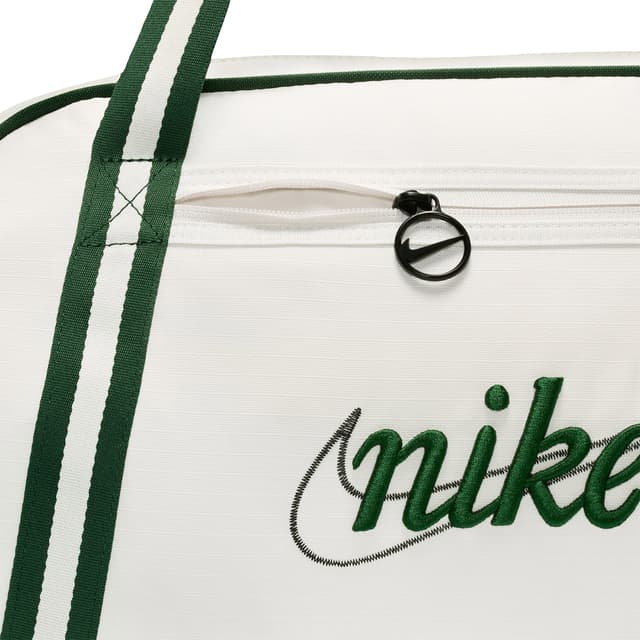 Nike Gym Club Training Bag 24L | Altitude Sports
