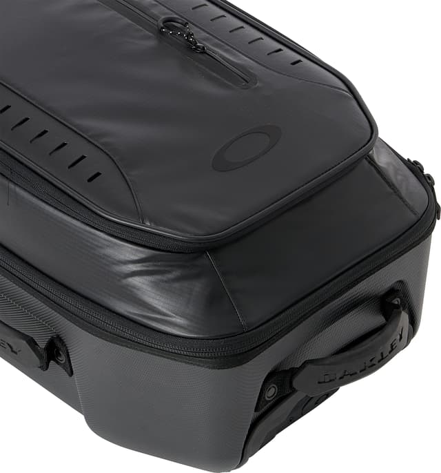 Oakley FP 45L Roller Travel Bag - Men's | Altitude Sports