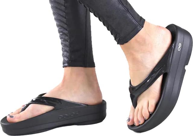 OOFOS Oomega Oolala Women ブラック 6 23cm OOFOS Oomega Oolala Sandal - Women's | Altitude Sports