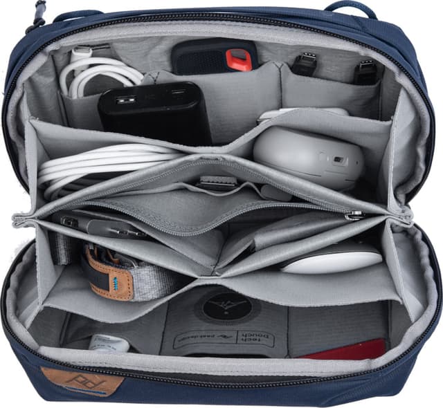 Peak Design Tech Pouch | The Last Hunt