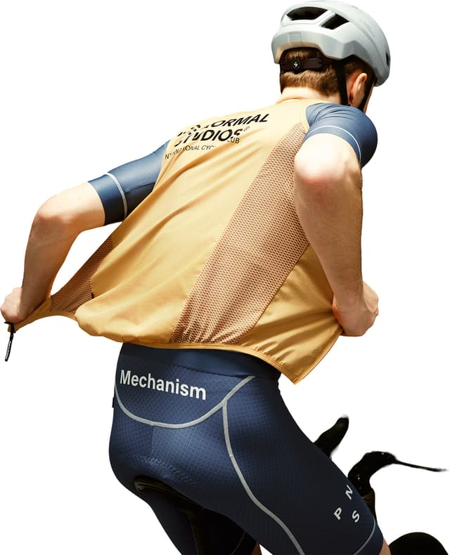 Pas Normal Studios Mechanism Stow Away Gilet - Men's | Altitude Sports