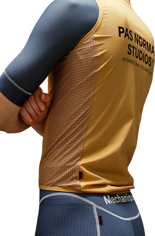 Pas Normal Studios Mechanism Stow Away Gilet - Men's | Altitude Sports