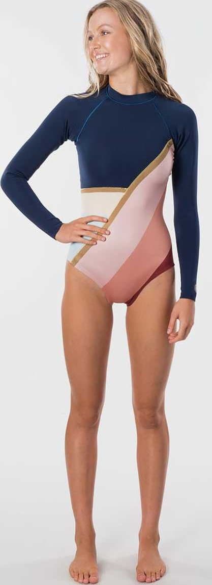 rip-wsp9kw__model-navy.jpg?w=