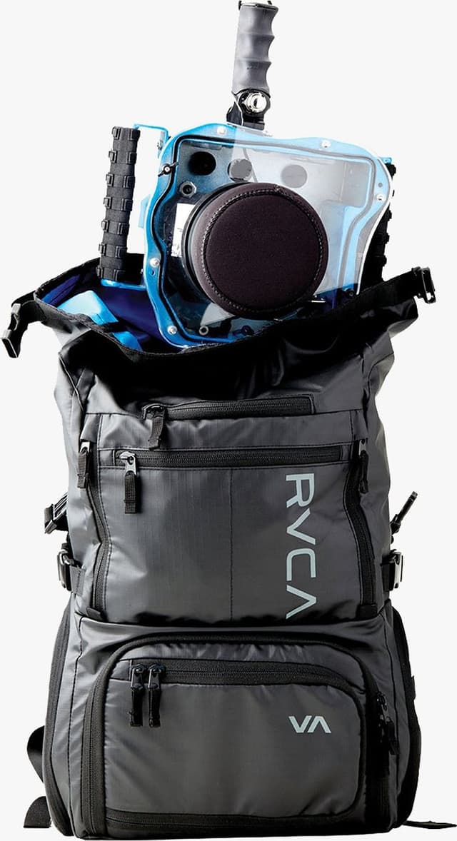 RVCA Zak Noyle Camera Bag - Men's | The Last Hunt