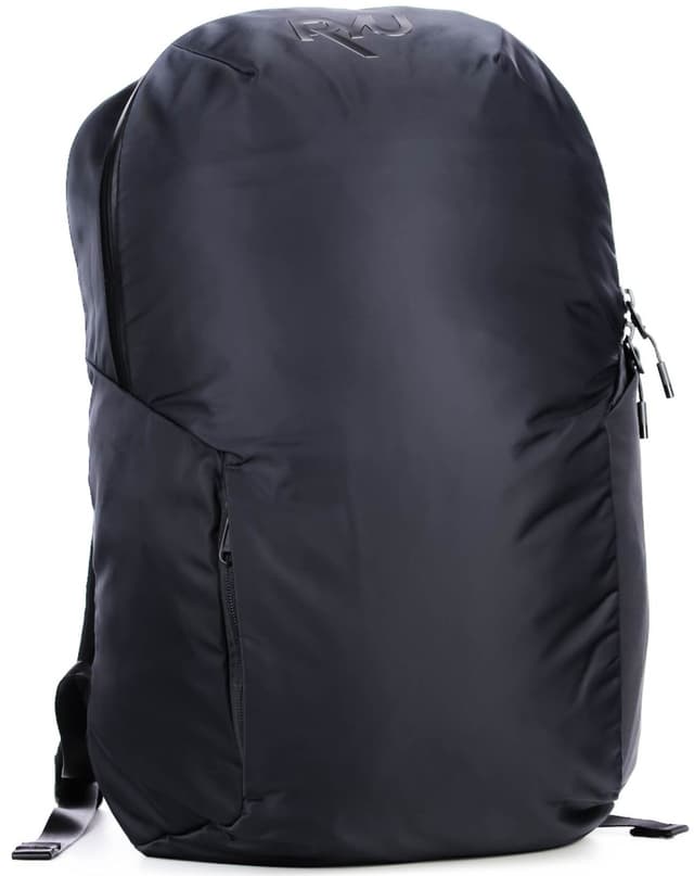 ryu-b15-1009_black.jpg?w=3840&q=75