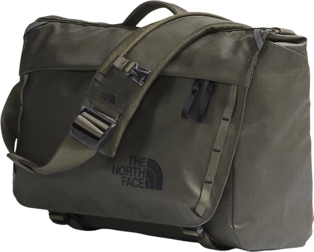 The North Face Base Camp Voyager Messenger Bag 12L | The Last Hunt