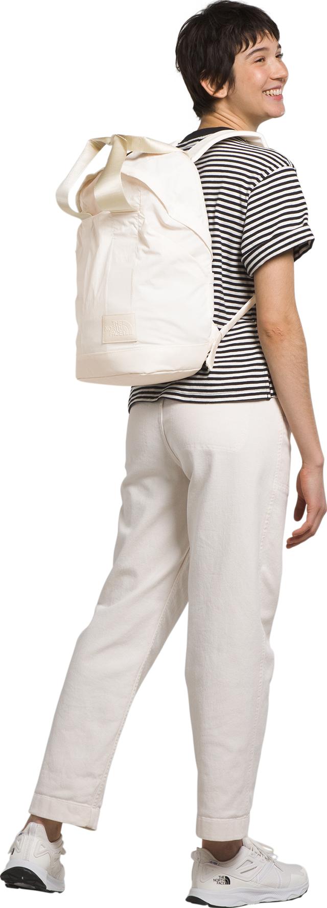 The North Face Never Stop Daypack 20L - Women's | The Last Hunt