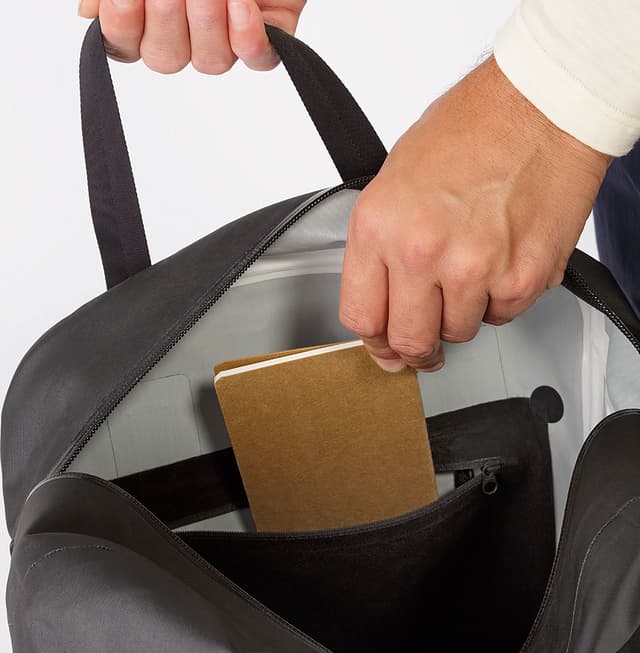 バッグ ARC'TERYX VEILANCE Seque Tote Arc'teryx Veilance - Seque Waterproof Nylon Tote Bag - Men - Dark